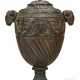AN ITALIAN BRONZE URN AND COVER - фото 1