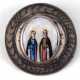 Brosche, rund, 84 Zol. Silber, mittig gemalte Darstellung von 2 Heiligen auf Porzellan (mit Haarrissen), Rand mit Niellodekor (berieben), Dm. 3,9 cm - photo 1