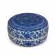 A CHINESE BLUE AND WHITE PORCELAIN CIRCULAR BOX AND COVER - фото 1