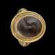 A ROMAN SARDONYX RINGSTONE WITH A HORSE - Foto 1