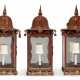 A SET OF FIVE REGENCY STYLE RED AND GILT JAPANNED TOLE LANTERNS - Foto 1