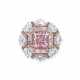 AN ATTRACTIVE COLOURED DIAMOND AND DIAMOND RING - фото 1