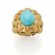GIANMARIA BUCCELLATI (attr.) | Cabochon turquoise and yellow chiseled gold ring with leaves, g 12.58 circa size 13/53. Marked 810 N.. Cased by Gianmaria Buccellati (slight defects) - фото 1