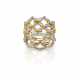 GIANMARIA BUCCELLATI | Bi-coloured chiseled gold intertwined ring, g 9.78 circa size 12/52. Signed and marked Gianmaria Buccellati, 18K Italy, 12 CO. In original case - Foto 1
