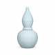 A SKY BLUE-GLAZED DOUBLE-GOURD VASE - Foto 1