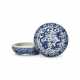 A BLUE AND WHITE `DRAGON` CIRCULAR BOX AND COVER - Foto 1