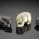 Drei Jadeschnitzereien: Löwe, Schwein und Elefant - фото 1