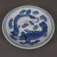 Teller mit Karpfendekor - China, späte Qing-Dynastie, Porzel… - Foto 1