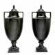 A PAIR OF ITALIAN GREEN MARBLE VASES AND COVERS - фото 1