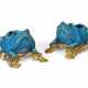 A PAIR OF ORMOLU-MOUNTED CHINESE EXPORT PORCELAIN MODELS OF TOADS - Foto 1