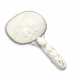 A CELADON JADE AND PALE CELADON JADE-MOUNTED HAND MIRROR - Foto 1