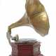 Trichtergrammophon ''His Master's Voice'' um 1915, hexagonal… - photo 1