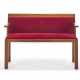 Small bench with arms model "Teatro". Produced by Molteni,, 1960s. Wooden frame and red velvet upholstery. (115x77x46 cm.) (slight defects) | | Literature | G. Gramigna, Repertorio del design italiano 1950-2000 per l'arredamento domestico, Allemand - Foto 1