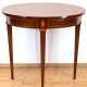 Tisch, oval, Mahagoni, auf 4 spitzen Beinen, 70x75x55 cm - photo 1
