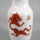 Meissen große Balustervase "Roter Mingdrache" - Foto 1