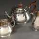 3 Teile schlichtes Teeset mit Perlrand und rötlicher Handhabe, Mappin & Webb, Sheffield 1930,Silber 925, 694g, H. 6,6-12cm - Foto 1