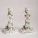  ''Paar Rocaille-Tischleuchter mit Blütendekor'' - photo 1