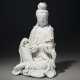 A DEHUA FIGURE OF SEATED GUANYIN - Foto 1