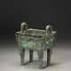 A RARE BRONZE RECTANGULAR RITUAL FOOD VESSEL, FANGDING - Foto 1