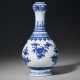 A BLUE AND WHITE PEAR-SHAPED `GARLIC-MOUTH` VASE - photo 1