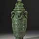 AN ARCHAISTIC SPINACH-GREEN JADE VASE AND A COVER - фото 1