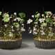 A PAIR OF JADEITE AND HARDSTONE PLANTS IN SILVERED-METAL JARDINI&#200;RES - Foto 1