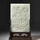 A WELL-CARVED PALE GREENISH-WHITE JADE TABLE SCREEN - Foto 1