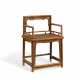 A HUANGHUALI LOWBACK ARMCHAIR - Foto 1