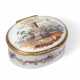 A GOLD-MOUNTED MEISSEN PORCELAIN SNUFF-BOX AND COVER - фото 1