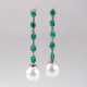 ''Paar Südsee-Perlen-Ohrhänger mit Smaragd- und Brillant-Besatz'' - photo 1