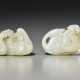 TWO WHITE JADE CARVINGS OF BIRDS - photo 1