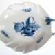 Blattschale, Royal Copenhagen, Blaue Blume, Nr. 8001, reliefierter Flechtrand, 18,5x14 cm - photo 1