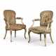 A PAIR OF GEORGE III WHITE-PAINTED AND PARCEL-GILT OPEN ARMCHAIRS - Foto 1