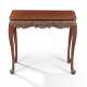 AN IRISH GEORGE II MAHOGANY CENTRE TABLE - photo 1