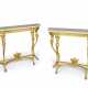 A PAIR OF FRENCH ORMOLU CONSOLE TABLES - Foto 1