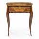 A LOUIS XV ORMOLU-MOUNTED TULIPWOOD, AMARANTH, SYCAMORE, MARQUETRY AND PARQUETRY DRESSING TABLE - Foto 1