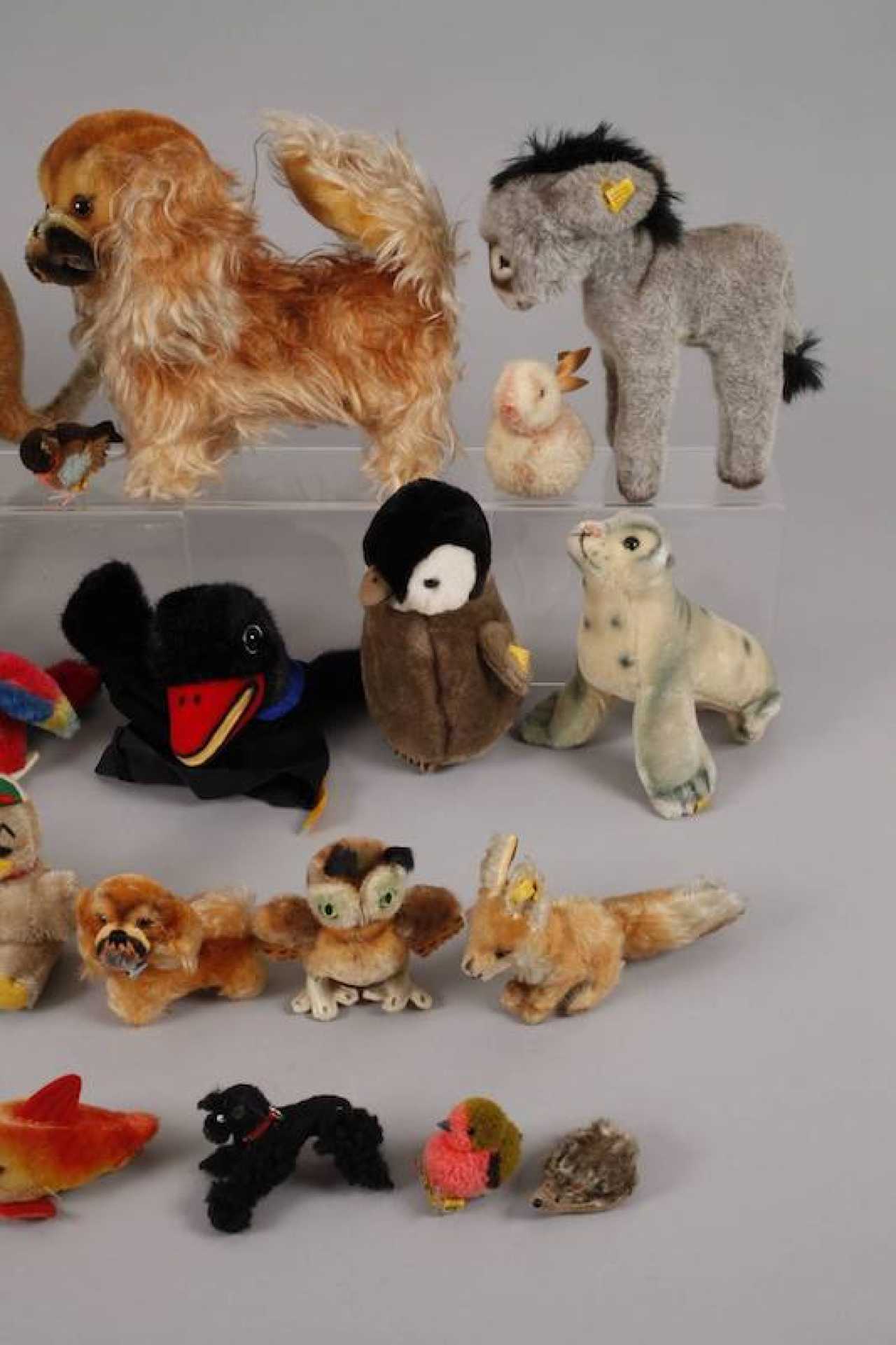 Vintage Steiff Animals — buy at online auction at Auction catalog "9218