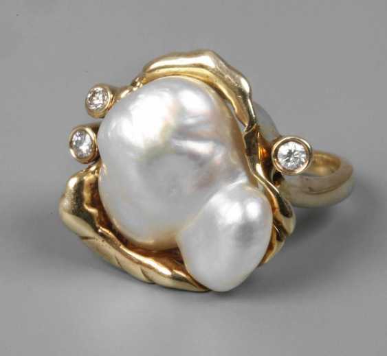 Encheres Bague Dame Avec Perle Baroque Et Brillants Acheter En