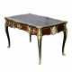 Magnificent writing desk in wood and gilded bronze, Louis XV style. - Foto 1