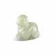 A SMALL WHITE JADE MYTHICAL BEAST - Foto 1