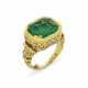 ANTIQUE EMERALD INTAGLIO AND GOLD RING - фото 1