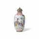 A PAINTED ENAMEL ‘LADY AND BOYS’ SNUFF BOTTLE - Foto 1