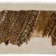 Altperuanisches Textilfragment mit Vogelmotiv - Foto 1