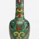 Feine kaiserliche Cloisonné-Vase mit Taotie und Ranken, partiell feuervergoldet - Foto 1