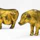Paar feuervergoldete Eber einer Marici-Gruppe aus Kupferbronze - фото 1
