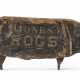 A BLACK-PAINTED PIG-FORM TRADE SIGN - Foto 1