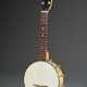 Ukulelenbanjo oder Banjolele, Slingerland, USA um 1920, innen Label "No. 173", gestempelt Slingerland am Dowelstick, Naturfell, L 53cm, D Kessel 17,4cm, Mensur 33cm, Alters- und Gebrauchsspuren, spielbar - Foto 1