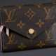 Louis Vuitton "Victorine" Portemonnaie in Monogram Canvas, innen genarbtes, rosa Rindsleder, goldfarbene Beschläge, Druckknopf und Reißverschluss, 2023, 12x9,5x2,5cm (NP 2024: 450,-) - Foto 1