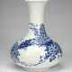 Exzellente Vase aus Porzellan mit unterglasurblauem Dekor von Pflaumenblüten und Vögeln - photo 1