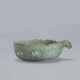 A SMALL SLIP-INLAID CELADON CUP WITH HANDLE - Foto 1